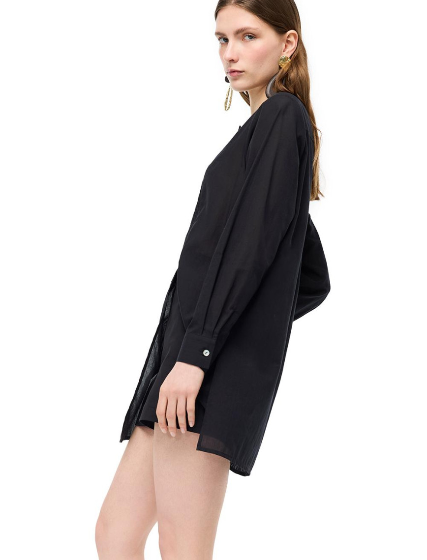 Hakim Yaka Pamuklu Uzun Kollu Gömlek Hakim Yaka Pamuklu Uzun Kollu Gömlek