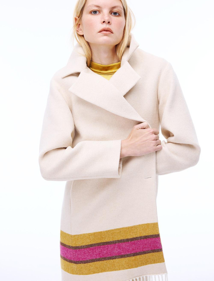 Pleasant Rahat Kalıp Diz Boy Ceket Yaka Bej Renk Kadın Kaban Pleasant Rahat Kalıp Diz Boy Ceket Yaka Bej Renk Kadın Kaban