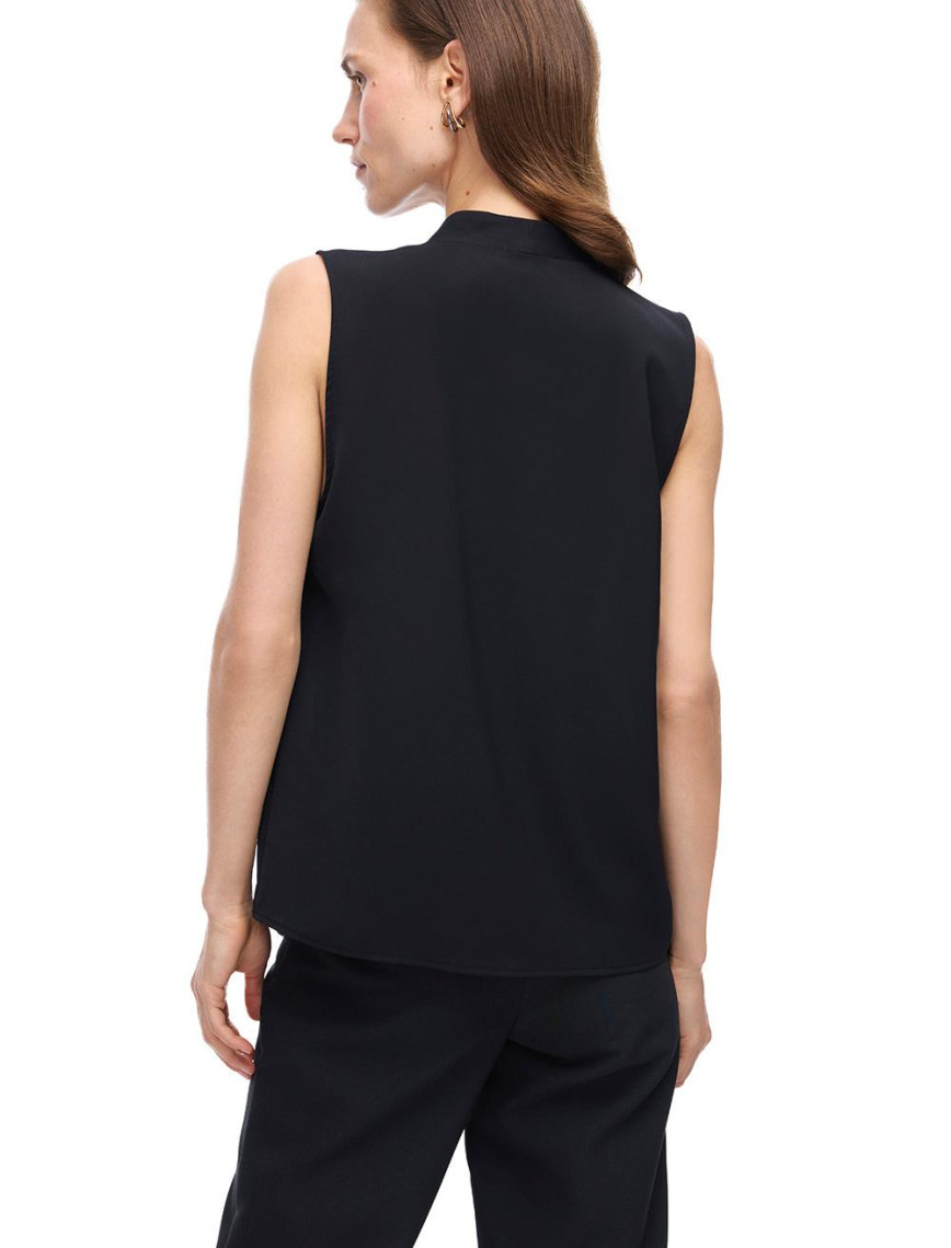 Farewell Regular Fit Sıfır Kol V-Yaka Siyah Renk Kadın Bluz Farewell Regular Fit Sıfır Kol V-Yaka Siyah Renk Kadın Bluz