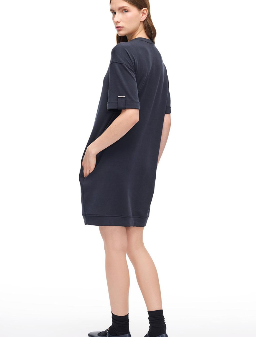 Siyah Elkes Rahat Kalıp Düz Diz Üstü Elbise Siyah Elkes Rahat Kalıp Düz Diz Üstü Elbise