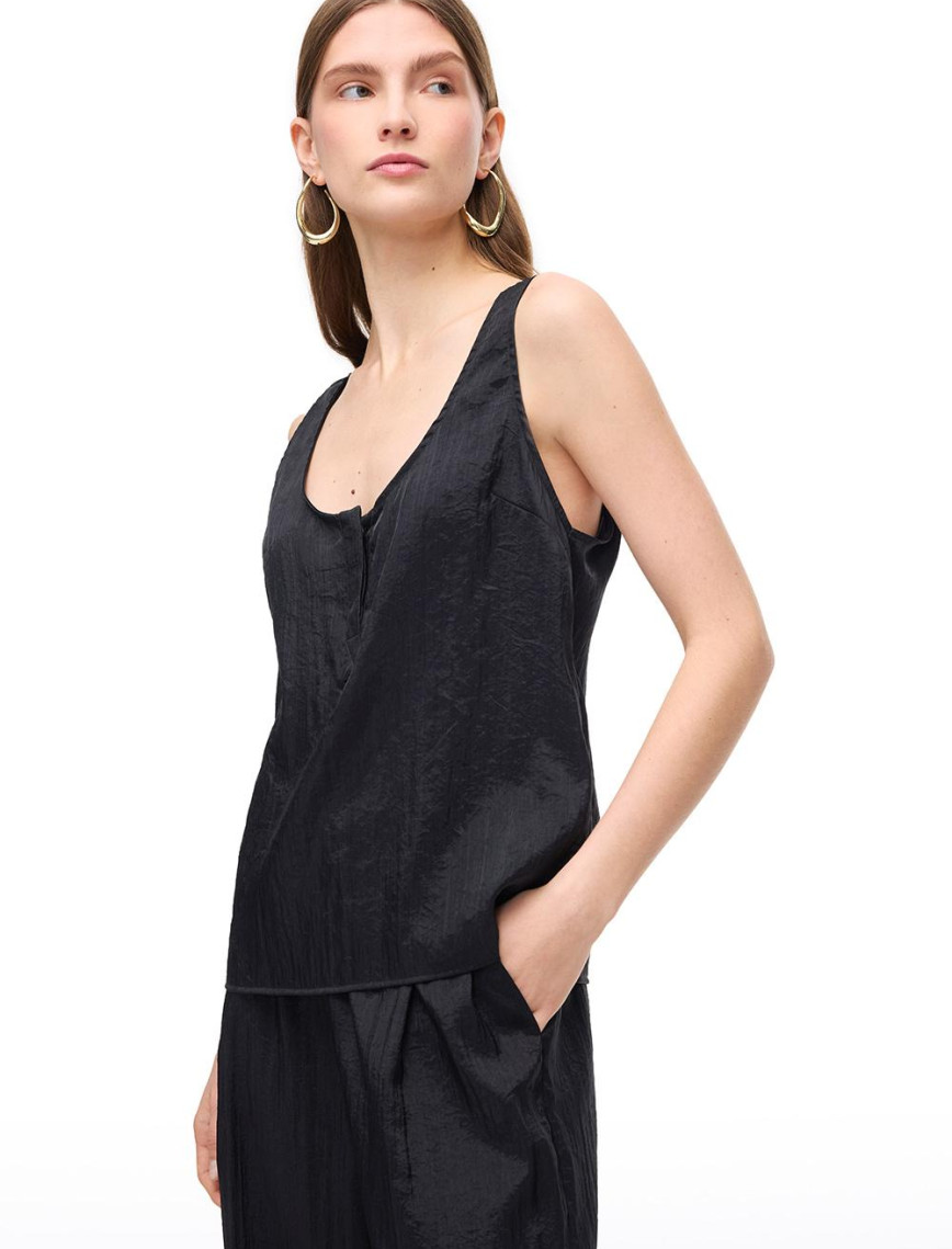 U-Yaka Askılı Düz Bluz U-Yaka Askılı Düz Bluz