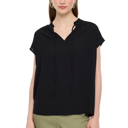 V-Yaka Düşük Kollu Bağcık Detaylı Bluz