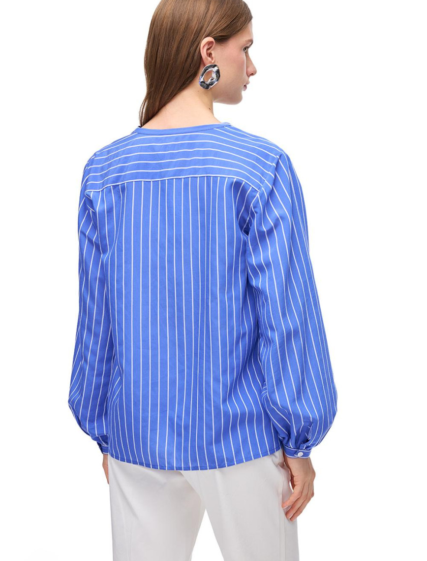 Saks Metz Rahat Kalıp Bisiklet Yaka Çizgili Bluz Saks Metz Rahat Kalıp Bisiklet Yaka Çizgili Bluz