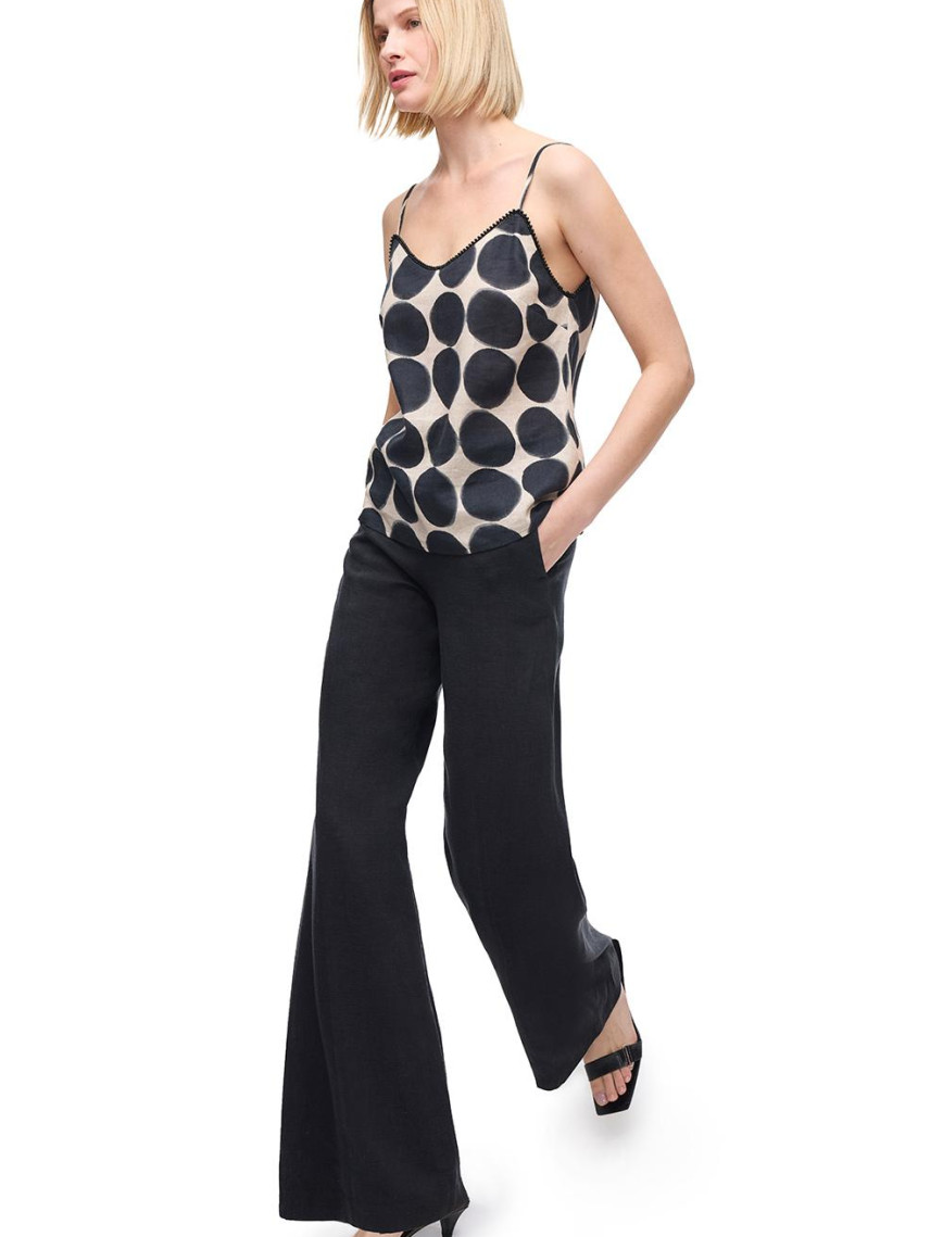 Pamuklu Yüksek Bel Geniş Paça Pantolon Pamuklu Yüksek Bel Geniş Paça Pantolon