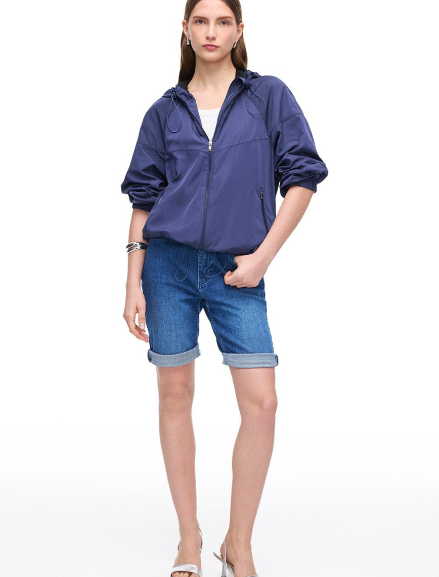 Amiens Lacivert Renk Rahat Kalıp Dik Yaka Düşük Kollu Mont Amiens Lacivert Renk Rahat Kalıp Dik Yaka Düşük Kollu Mont