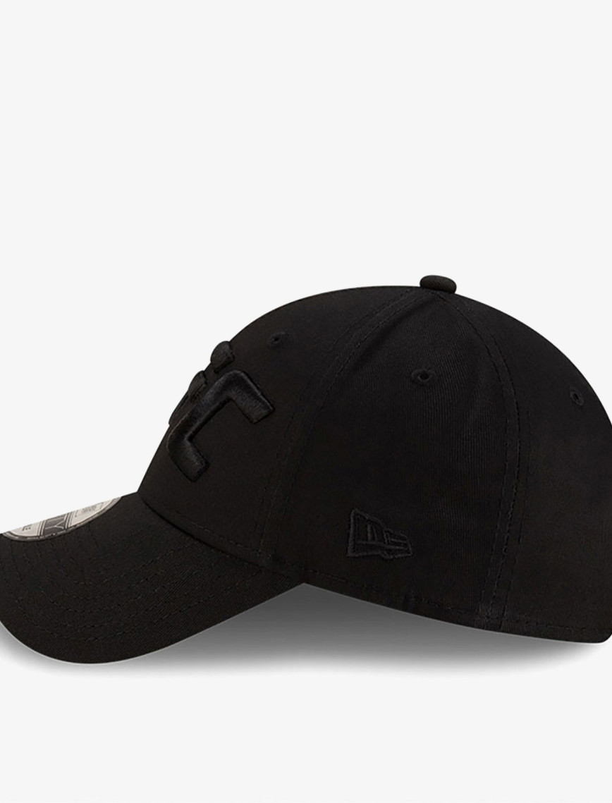 New Era 9Forty UFC Core Tonal Unisex Siyah Şapka New Era 9Forty UFC Core Tonal Unisex Siyah Şapka