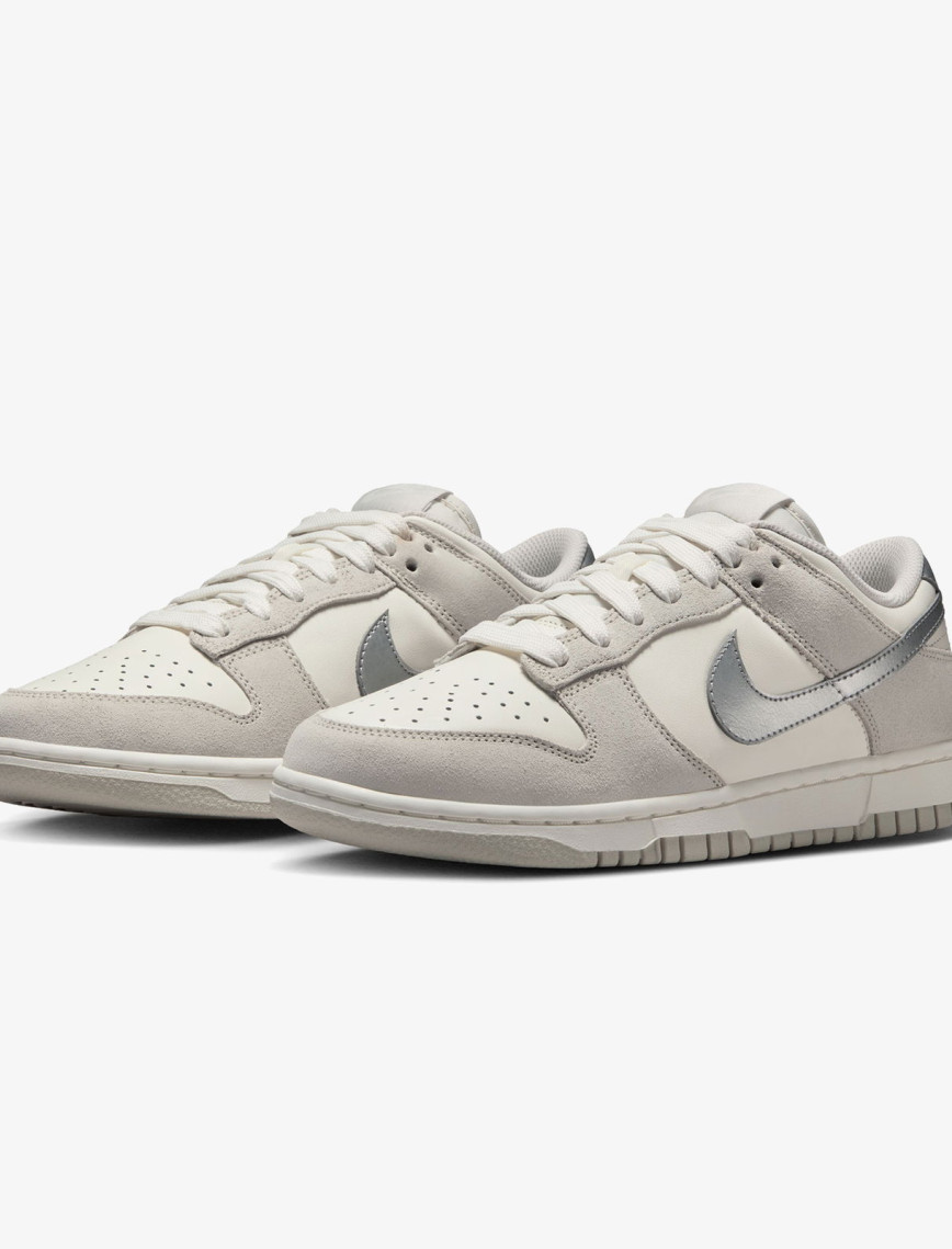 Nike Dunk Low Kadın Krem Rengi Spor Ayakkabı Nike Dunk Low Kadın Krem Rengi Spor Ayakkabı