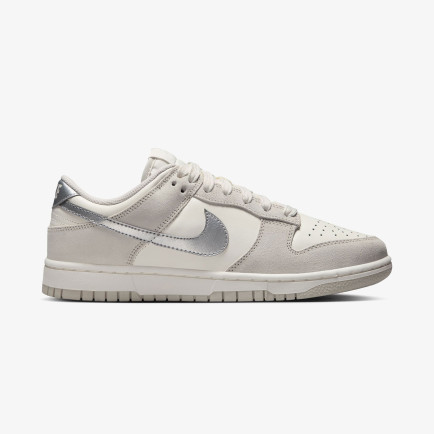 Nike Dunk Low Kadın Krem Rengi Spor Ayakkabı Nike Dunk Low Kadın Krem Rengi Spor Ayakkabı