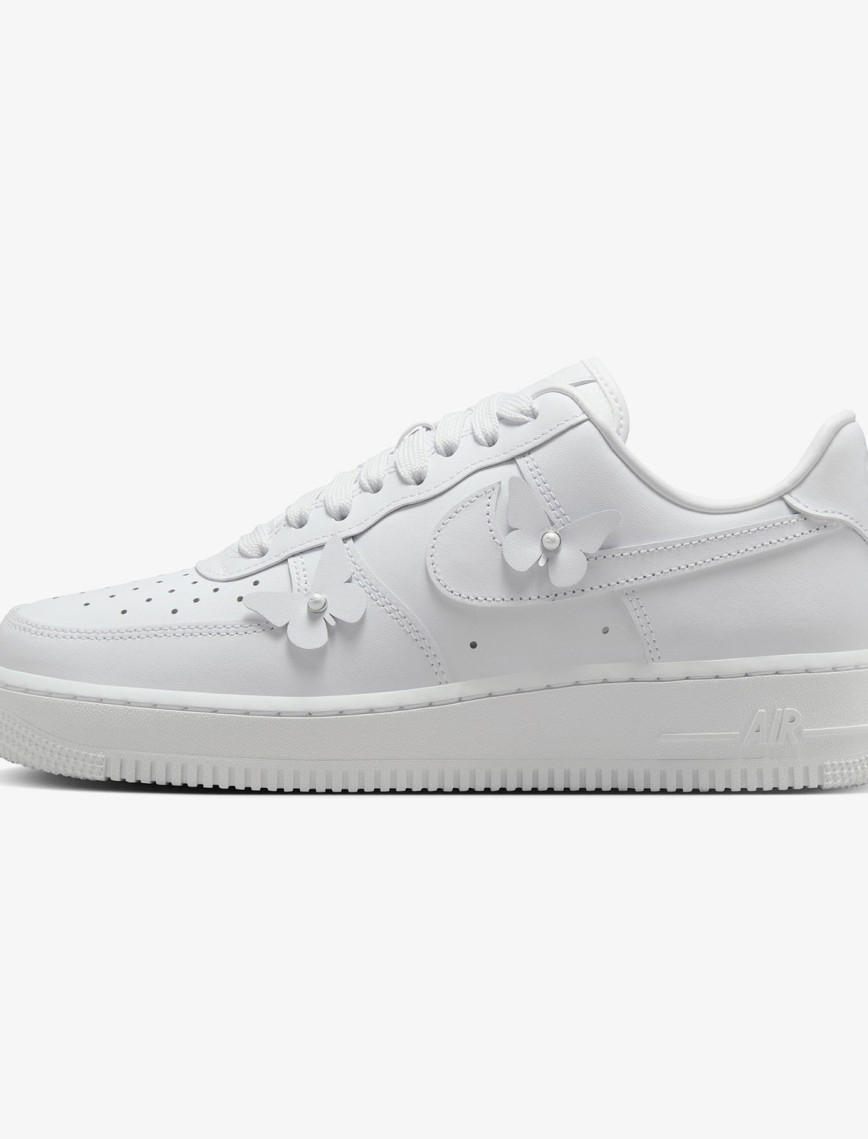 Nike Air Force 1 Low Kadın Beyaz Spor Ayakkabı Nike Air Force 1 Low Kadın Beyaz Spor Ayakkabı