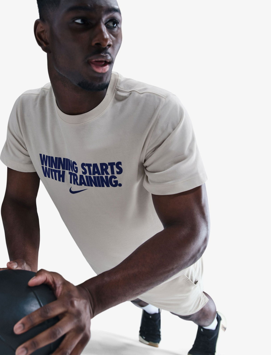 Nike Dri-Fit Winning Erkek Krem Rengi T-Shirt