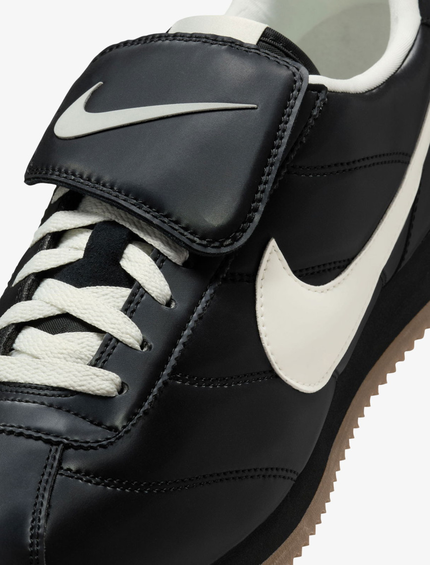 Nike Cortez SE Erkek Siyah Spor Ayakkabı Nike Cortez SE Erkek Siyah Spor Ayakkabı