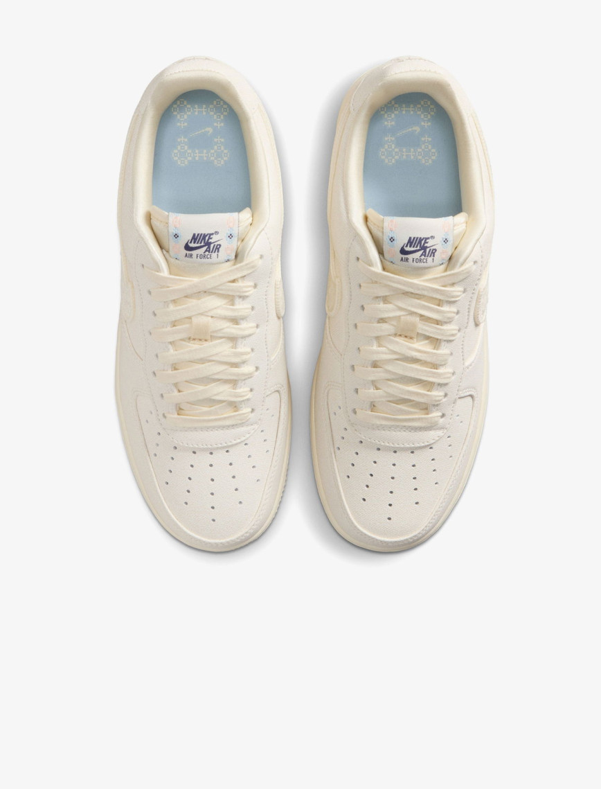 Nike Air Force 1 '07 LX Kadın Krem Rengi Spor Ayakkabı