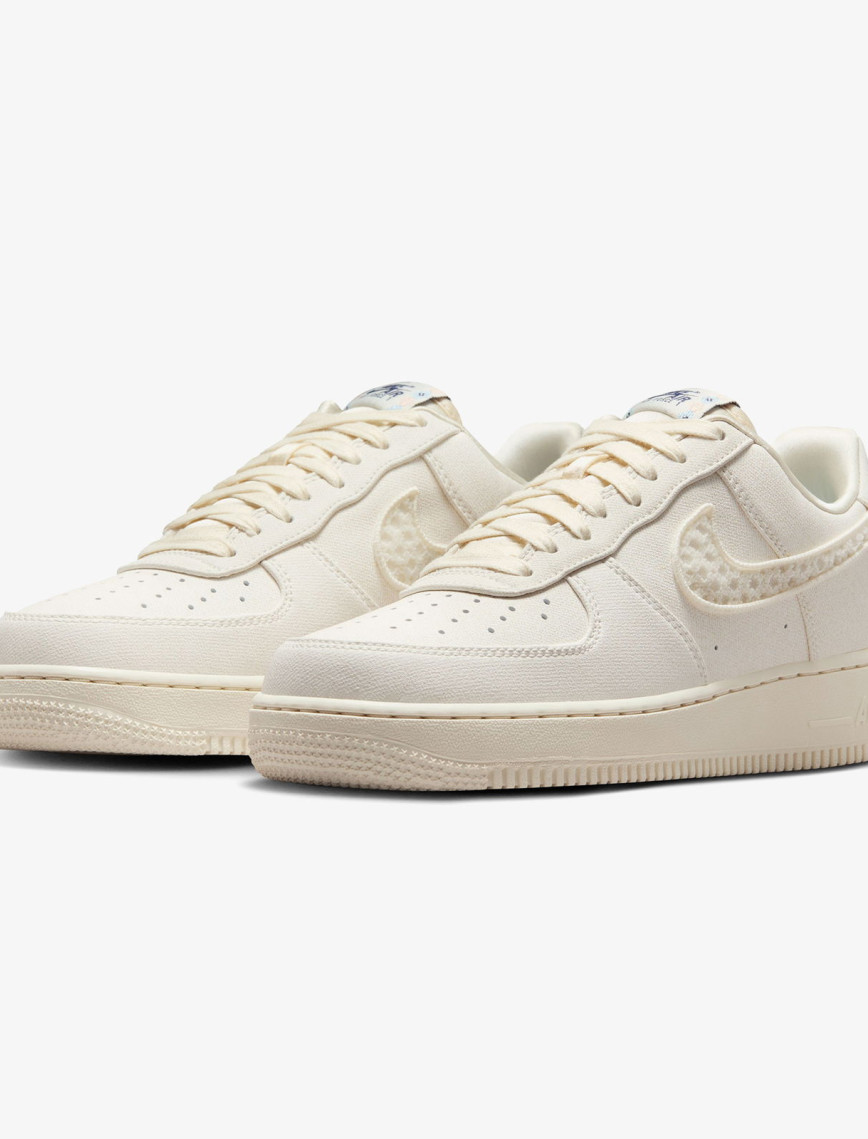 Nike Air Force 1 '07 LX Kadın Krem Rengi Spor Ayakkabı