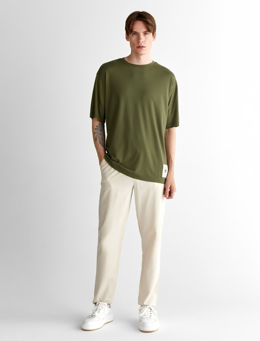 GANT Erkek Yeşil Relaxed Fit Bisiklet Yaka Logolu T-Shirt GANT Erkek Yeşil Relaxed Fit Bisiklet Yaka Logolu T-Shirt