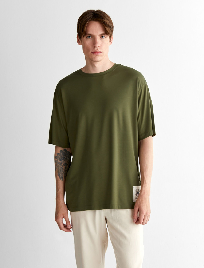 GANT Erkek Siyah Relaxed Fit Bisiklet Yaka Logolu T-Shirt GANT Erkek Siyah Relaxed Fit Bisiklet Yaka Logolu T-Shirt