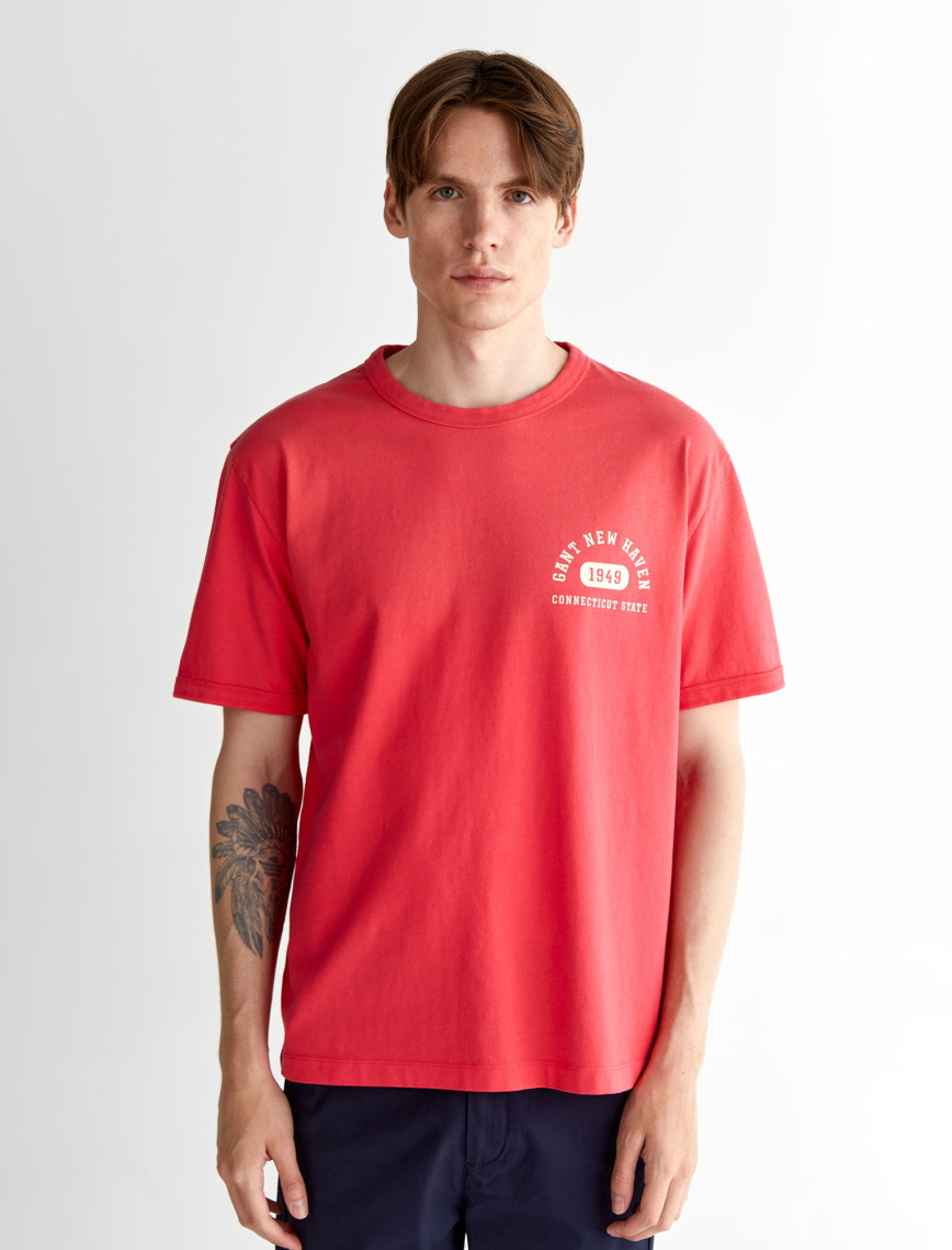 GANT Erkek Kırmızı Relaxed Fit Bisiklet Yaka Logolu T-Shirt GANT Erkek Kırmızı Relaxed Fit Bisiklet Yaka Logolu T-Shirt