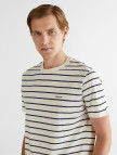 GANT Erkek Krem Regular Fit Bisiklet Yaka Çizgili T-Shirt GANT Erkek Krem Regular Fit Bisiklet Yaka Çizgili T-Shirt