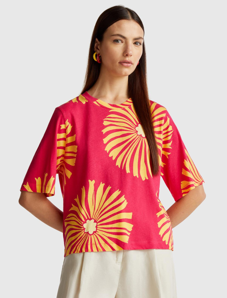 Kadın Krem Keten Karışımlı Boxy Fit Çiçek Desenli T-Shirt