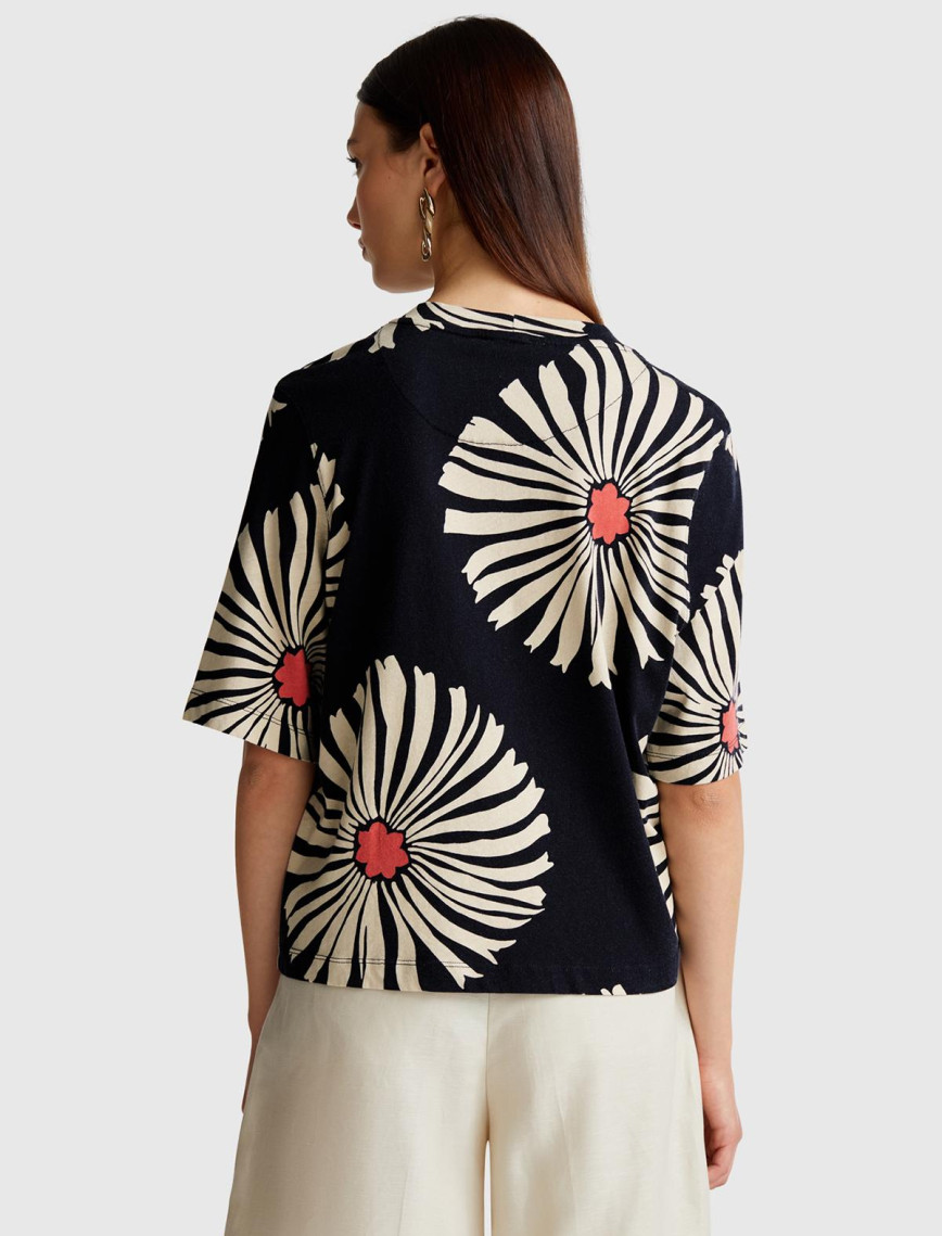 Kadın Lacivert Keten Karışımlı Boxy Fit Çiçek Desenli T-Shirt