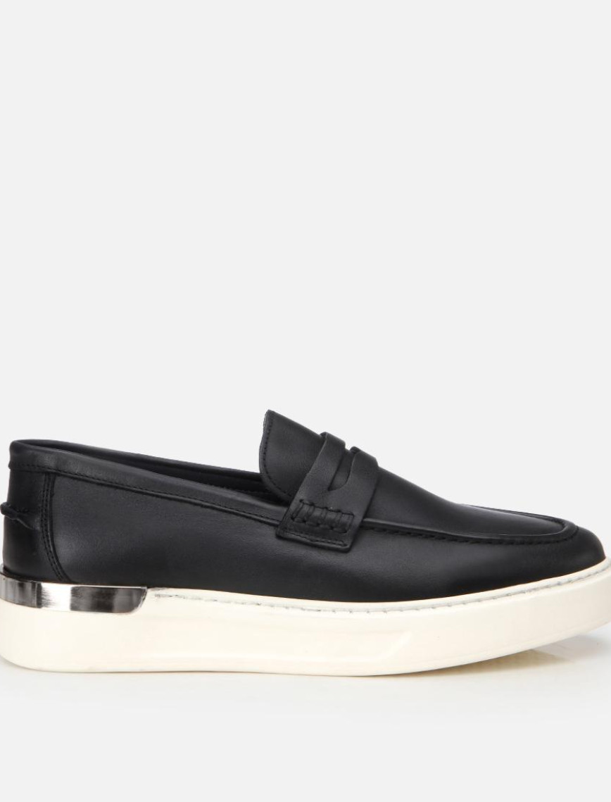 Erkek Deri Siyah Topuk Detaylı Şık Günlük Loafer Erkek Deri Siyah Topuk Detaylı Şık Günlük Loafer