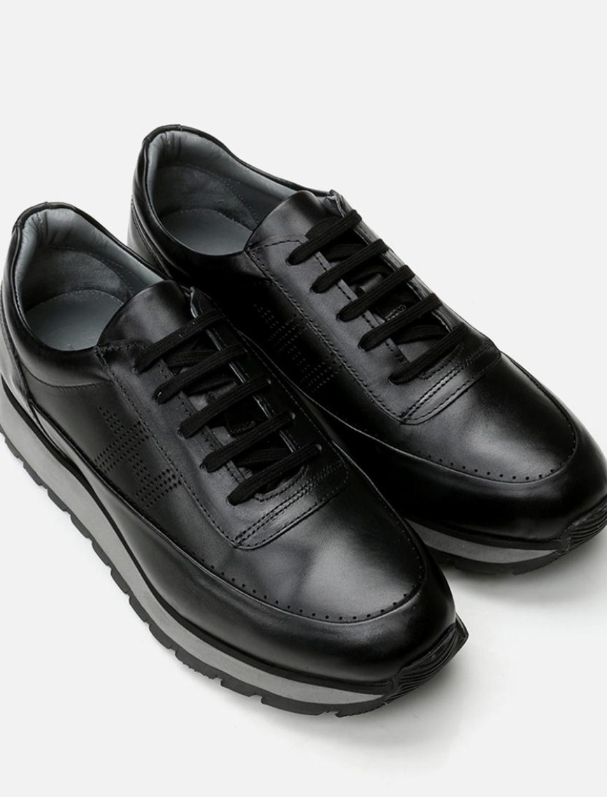 Erkek Deri Siyah Spor Ayakkabı Erkek Deri Siyah Spor Ayakkabı