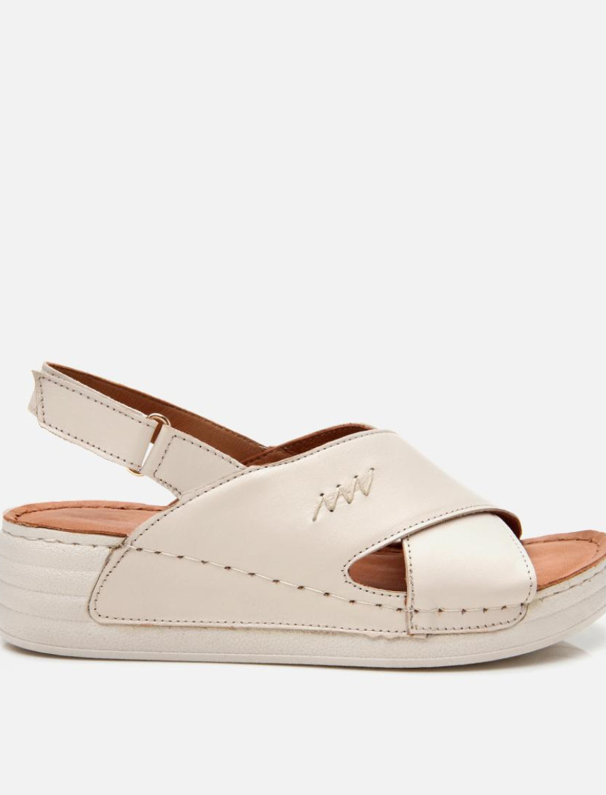 Kadın Deri Bej Ayarlanabilir Comfort Sandalet Kadın Deri Bej Ayarlanabilir Comfort Sandalet