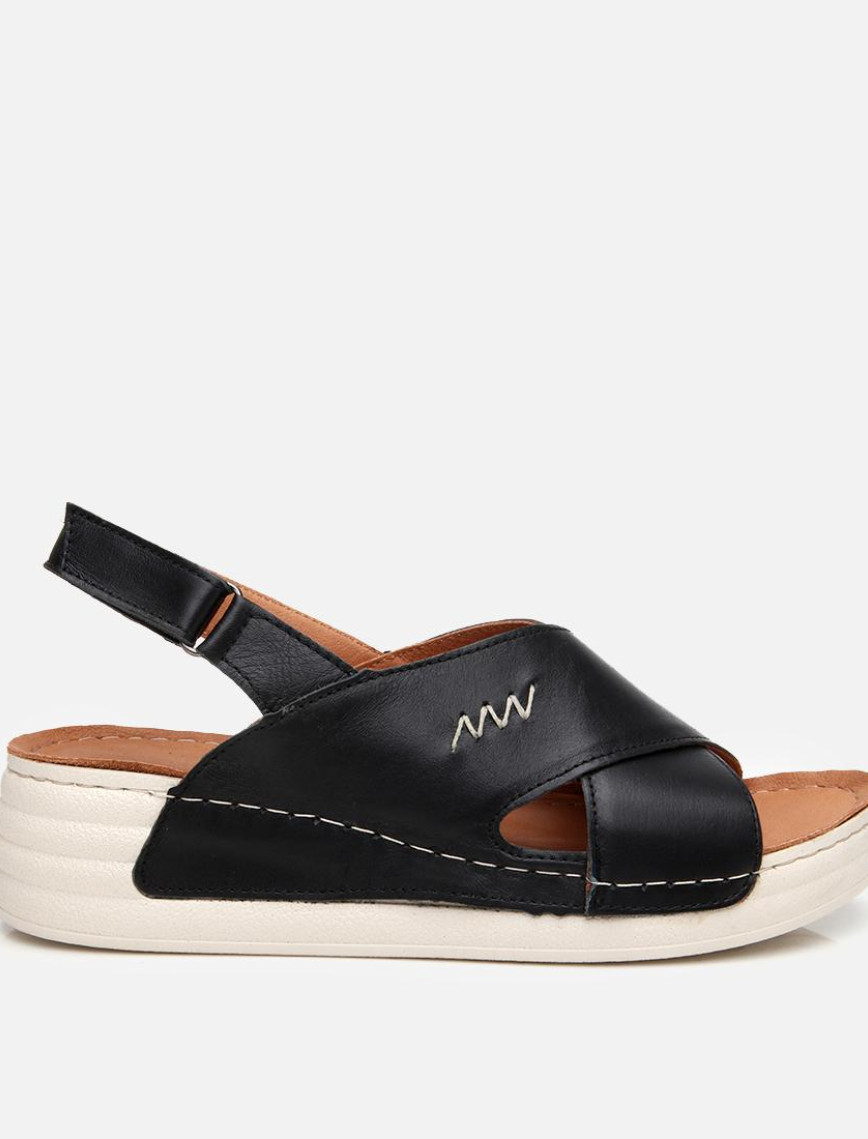 Kadın Deri Bej Ayarlanabilir Comfort Sandalet Kadın Deri Bej Ayarlanabilir Comfort Sandalet