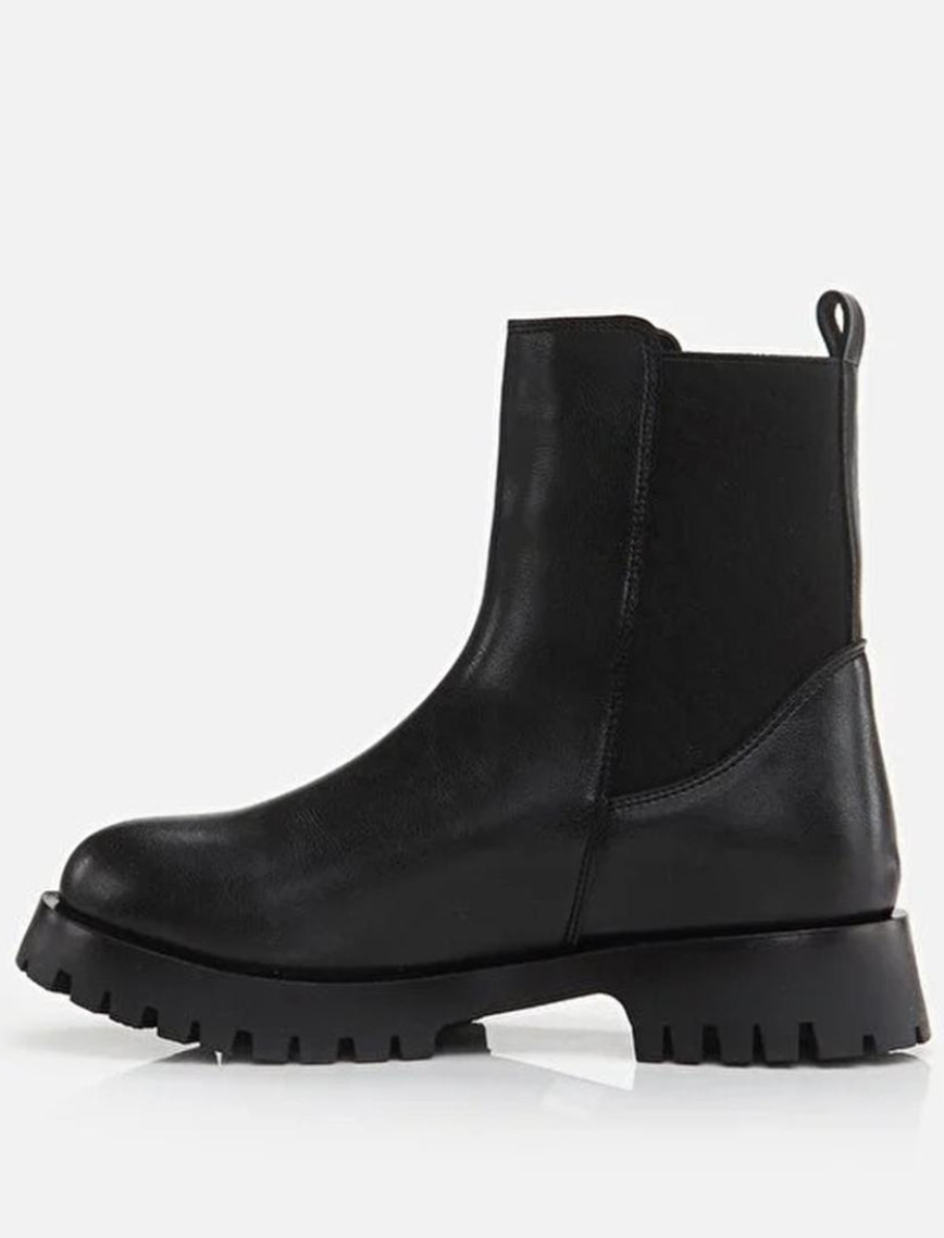 Kadın Siyah Yaya Düz Bot