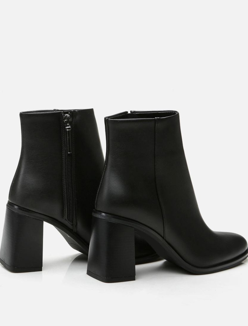 Kadın Siyah Topuklu Bot Kadın Siyah Topuklu Bot