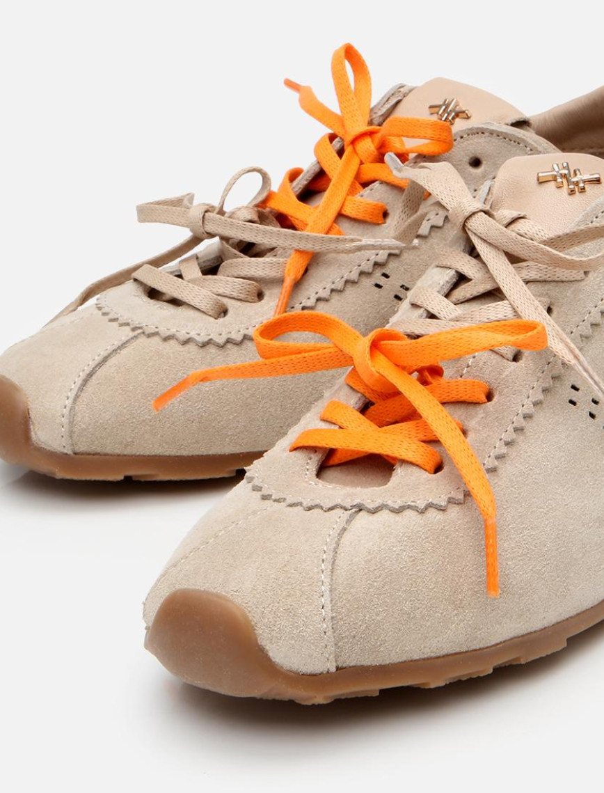 Kadın Süet Deri Bej Spor Ayakkabı Kadın Süet Deri Bej Spor Ayakkabı