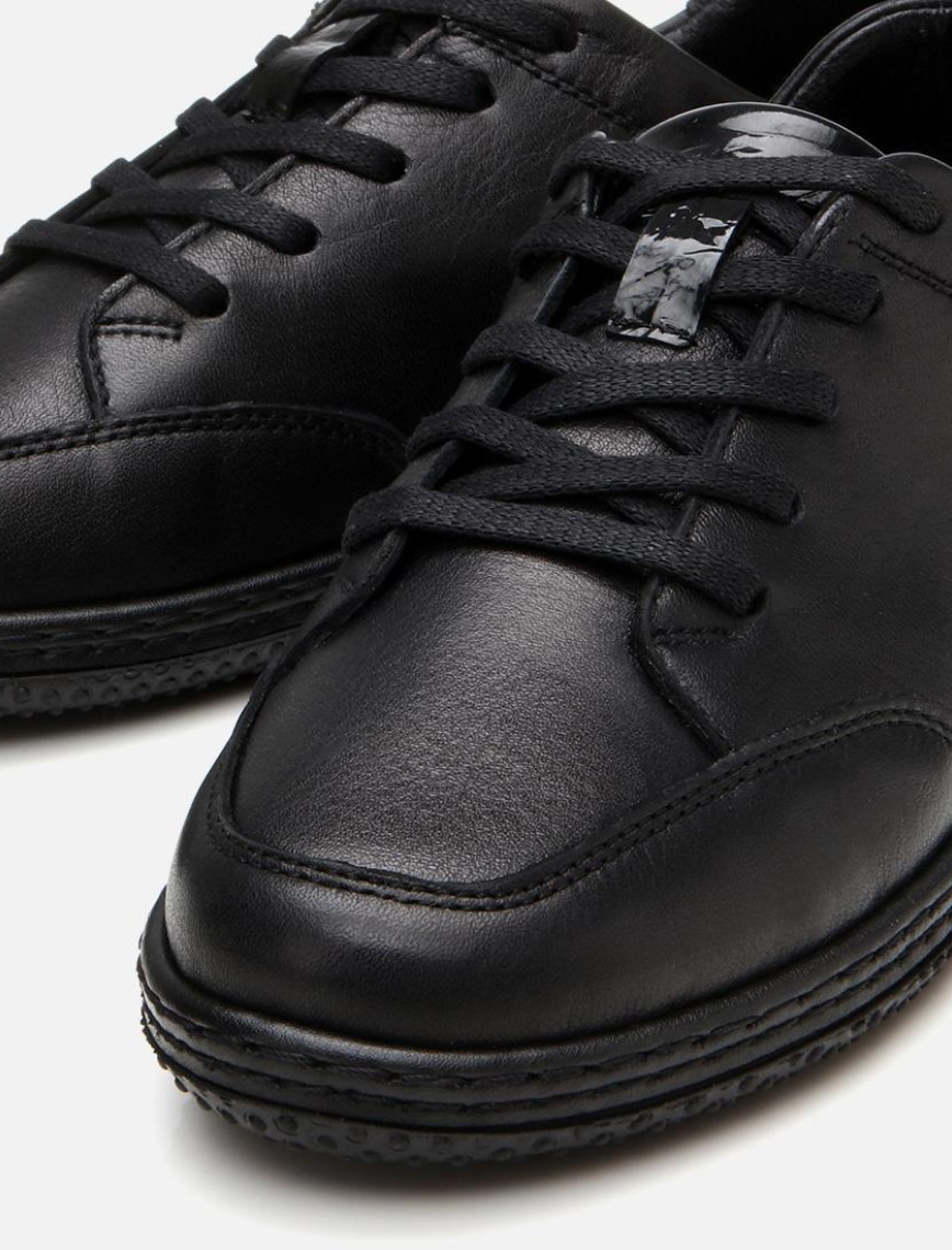 Kadın Deri Siyah Comfort Spor Ayakkabı Kadın Deri Siyah Comfort Spor Ayakkabı