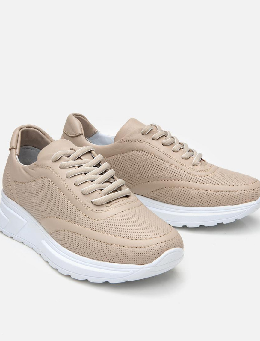 Kadın Deri Bej Kalın Tabanlı Spor Ayakkabı Kadın Deri Bej Kalın Tabanlı Spor Ayakkabı