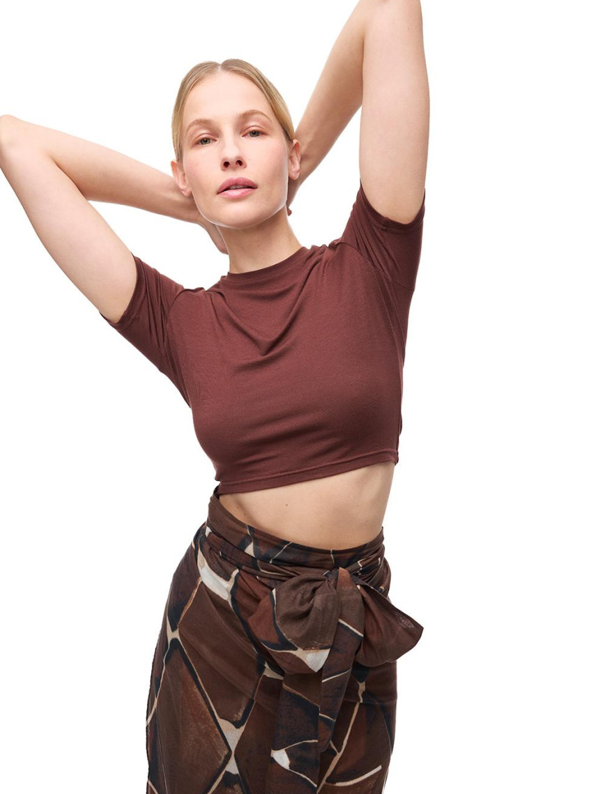 Frien Kahverengi Renk Slim Fit Bisiklet Yaka Takma Kol Tişört Frien Kahverengi Renk Slim Fit Bisiklet Yaka Takma Kol Tişört