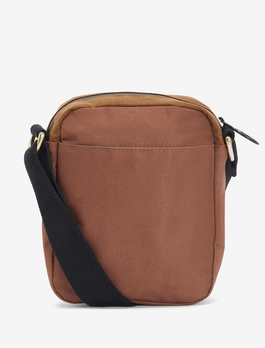 Barbour Field Yağlı Çapraz Askılı Çanta Barbour Field Yağlı Çapraz Askılı Çanta