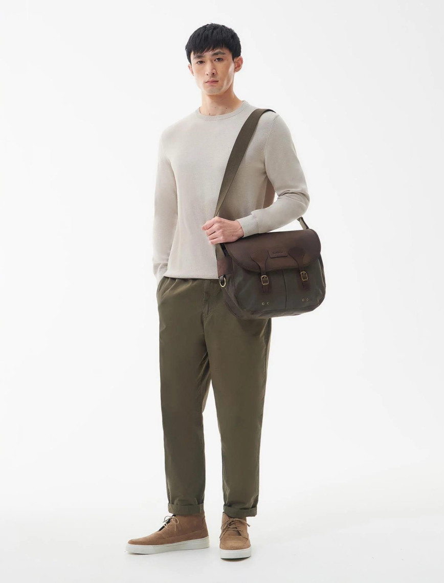 Barbour Yağlı Deri Tarras Postacı Çantası Barbour Yağlı Deri Tarras Postacı Çantası