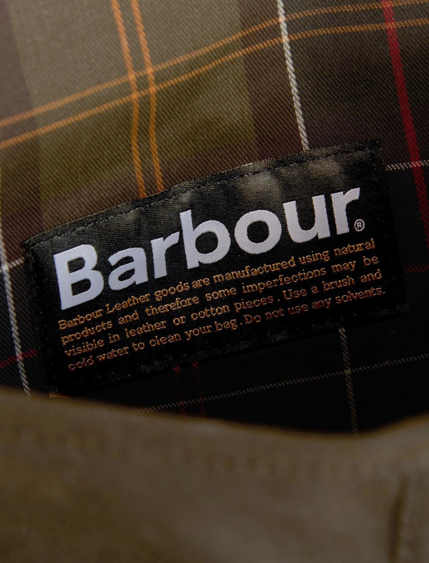 Barbour Yağlı Deri Tarras Postacı Çantası Barbour Yağlı Deri Tarras Postacı Çantası