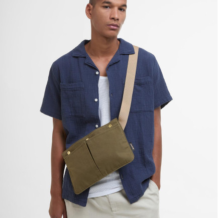 Barbour Transport Omuz Çantası Barbour Transport Omuz Çantası