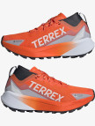 adidas Terrex Agravic Gore-Tex Kadın Turuncu Koşu Ayakkabısı adidas Terrex Agravic Gore-Tex Kadın Turuncu Koşu Ayakkabısı