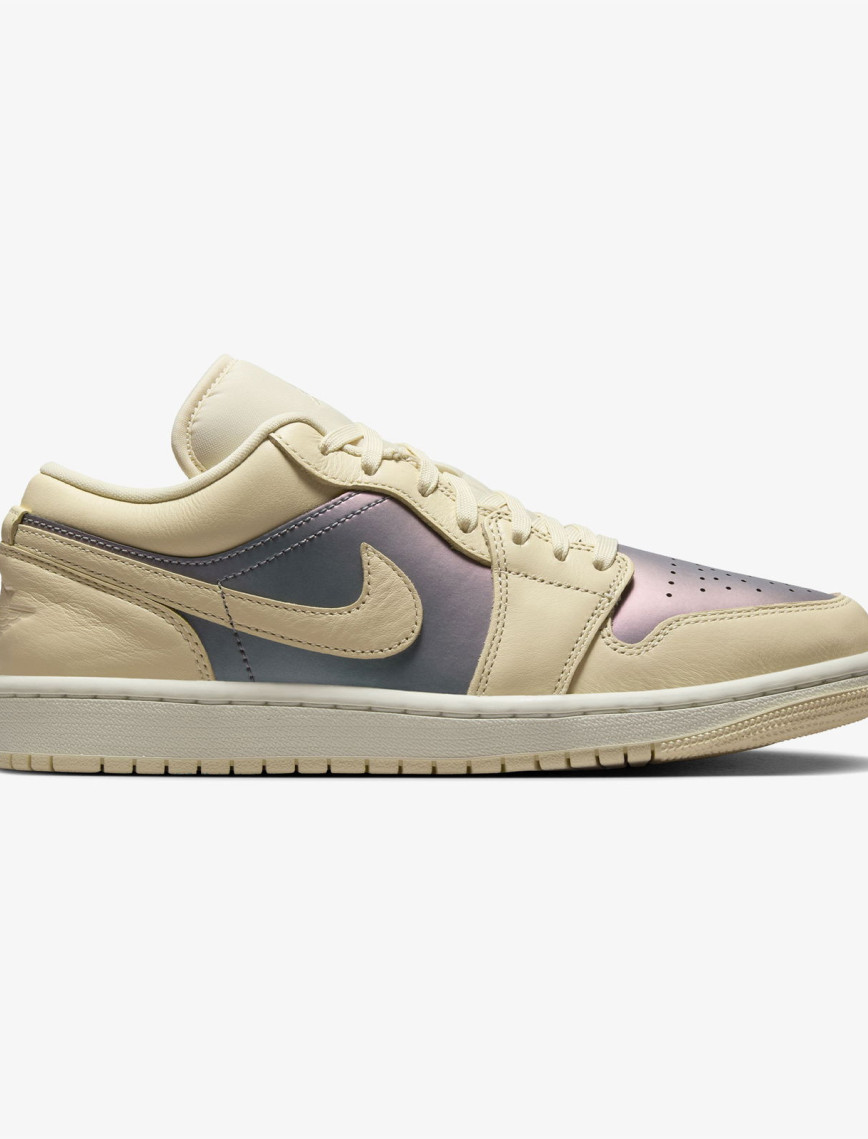 Jordan Air 1 Low SE Kadın Bej Spor Ayakkabı Jordan Air 1 Low SE Kadın Bej Spor Ayakkabı