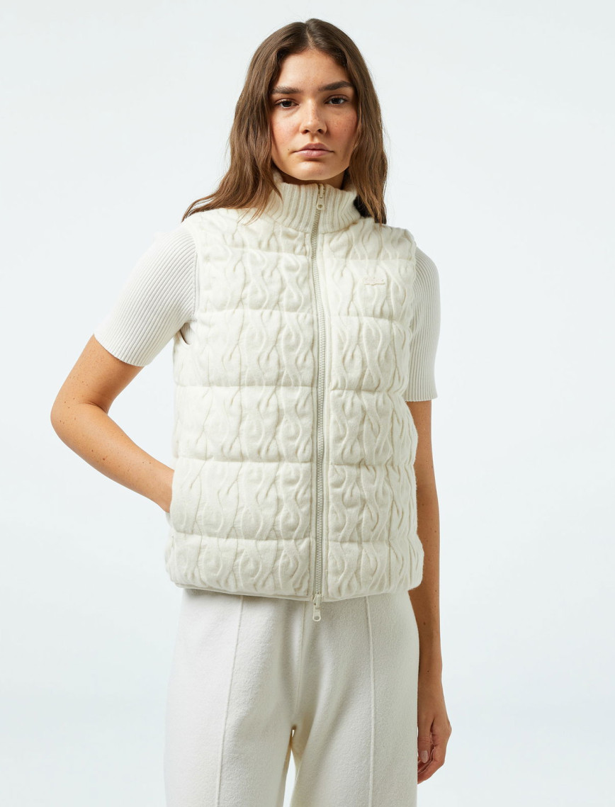 Lacoste Kadın Kapitone Regular Fit Dik Yaka Çift Taraflı Beyaz Yelek