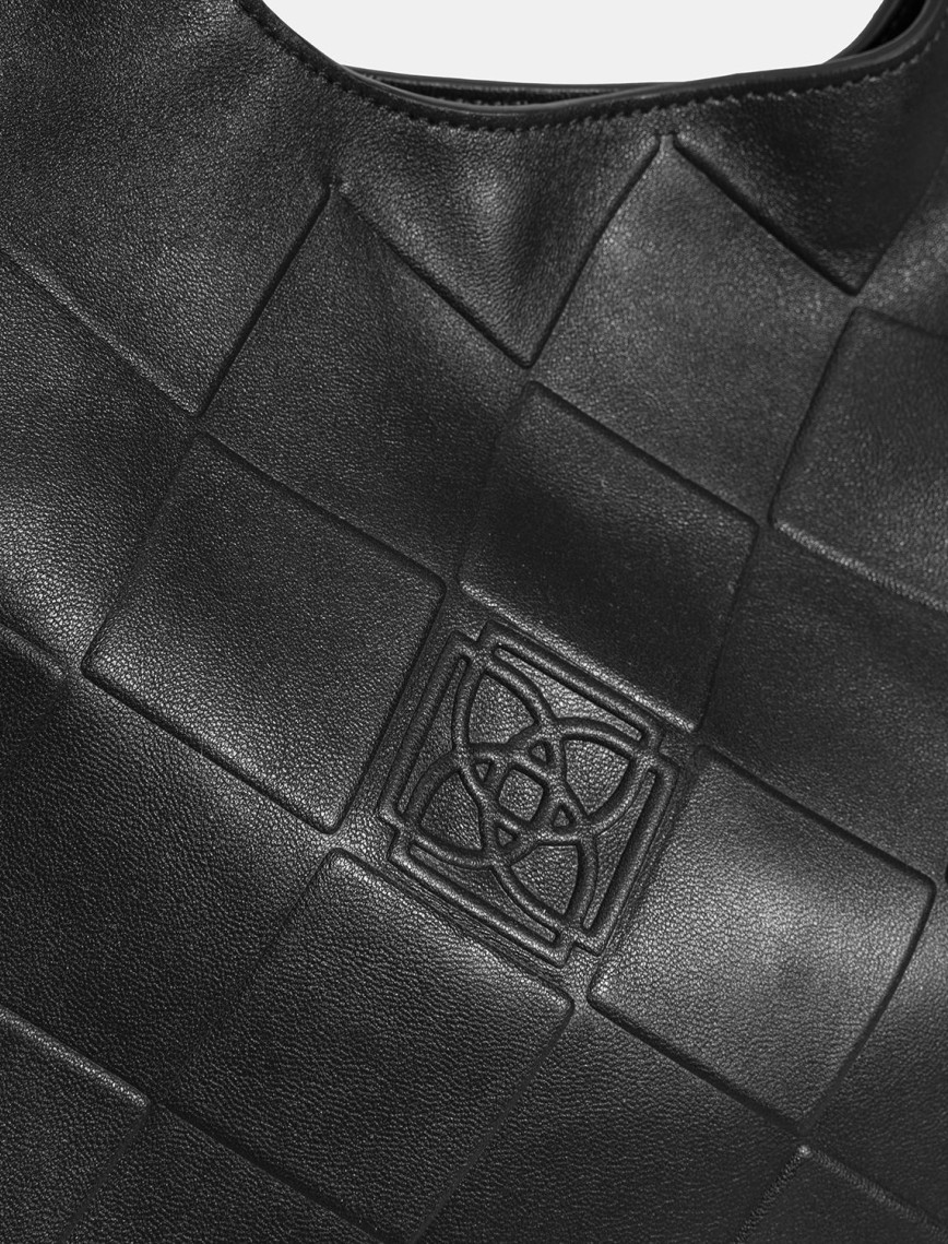 Kadın Siyah Monogram Baskılı Deri Omuz Çantası Kadın Siyah Monogram Baskılı Deri Omuz Çantası