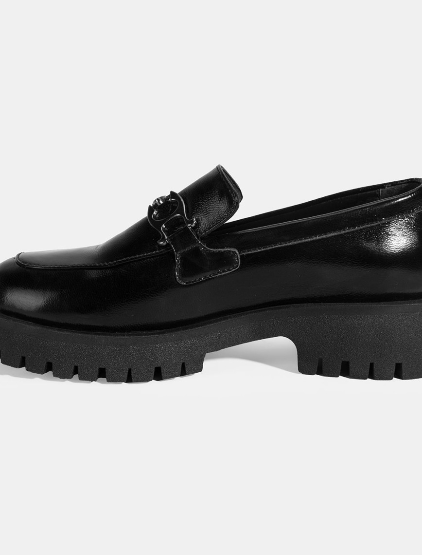 Kadın Siyah Metal Aksesuarlı Rugan Loafer Kadın Siyah Metal Aksesuarlı Rugan Loafer