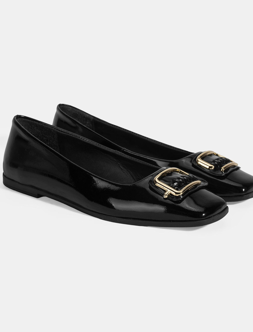 Kadın Bordo Metal Toka Aksesuarlı Rugan Babet Kadın Bordo Metal Toka Aksesuarlı Rugan Babet