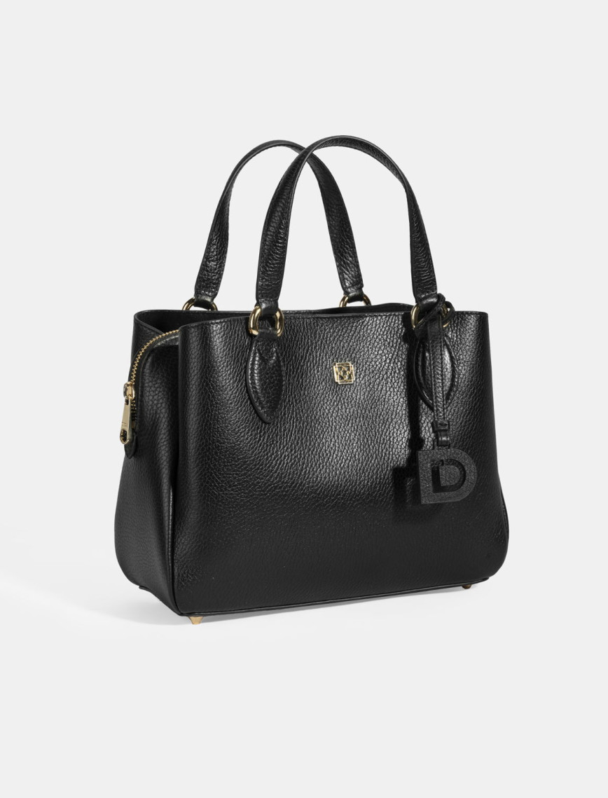 Kadın Siyah Deri Omuz Çantası Kadın Siyah Deri Omuz Çantası