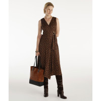 YARGICI Kemer Detaylı Kolsuz Kruvaze Midi Boy Elbise YARGICI Kemer Detaylı Kolsuz Kruvaze Midi Boy Elbise