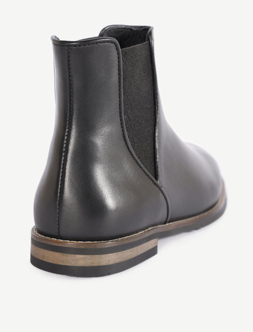 YARGICI İnce Tabanlı Lastikli Bot YARGICI İnce Tabanlı Lastikli Bot