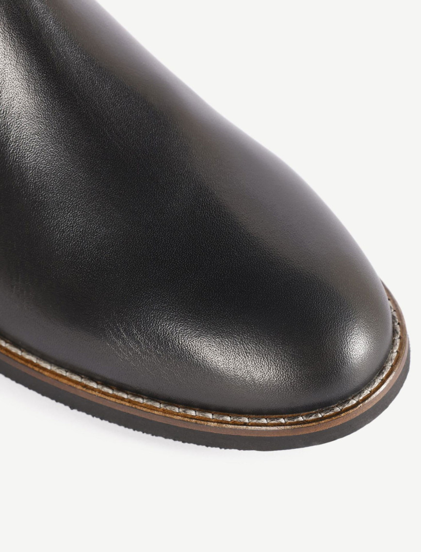 YARGICI İnce Tabanlı Lastikli Bot YARGICI İnce Tabanlı Lastikli Bot