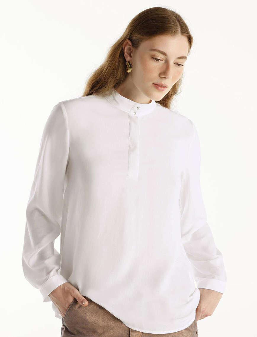 YARGICI İnci Düğmeli Bluz YARGICI İnci Düğmeli Bluz