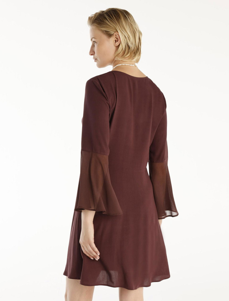 YARGICI V Yakalı Elbise YARGICI V Yakalı Elbise