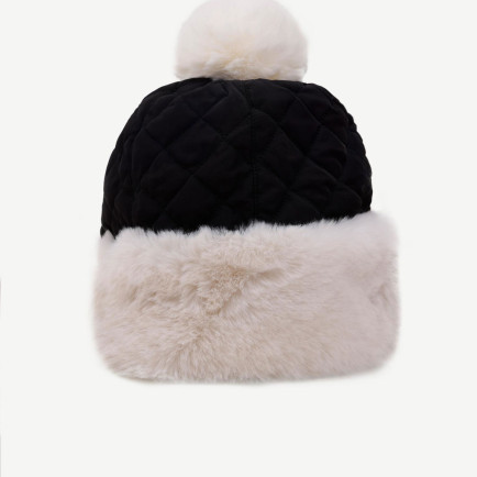 YARGICI Kapitone Detaylı Tüylü Kar Şapkası YARGICI Kapitone Detaylı Tüylü Kar Şapkası